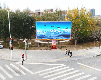 娄底户外大屏广告投放要点。